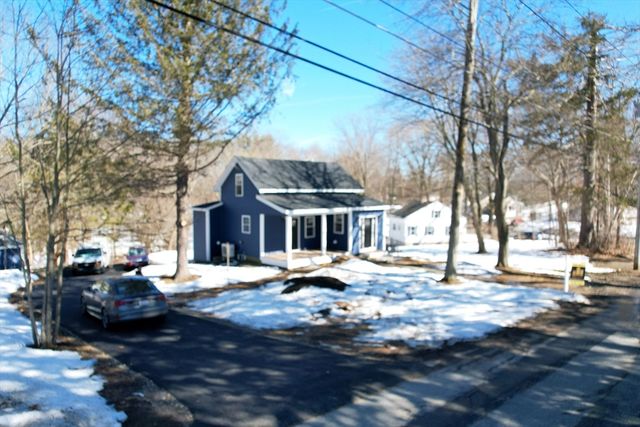 166 Leicester St, Auburn, MA 01501