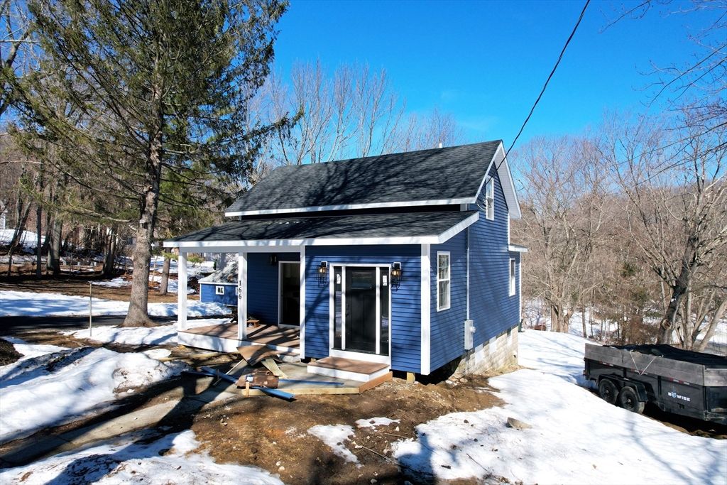 166 Leicester St, Auburn, MA 01501
