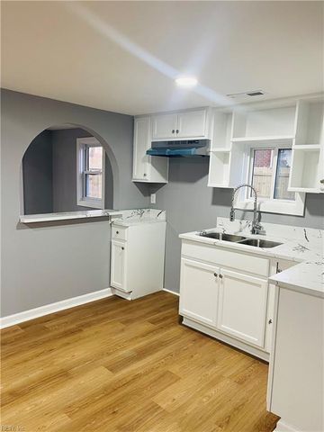 54 Morrison AVE, Newport News, VA 23601