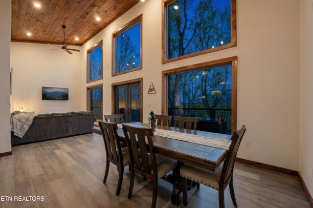 640 Carter Plaza, Gatlinburg, TN 37738