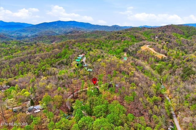 640 Carter Plaza, Gatlinburg, TN 37738