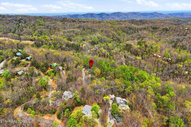640 Carter Plaza, Gatlinburg, TN 37738