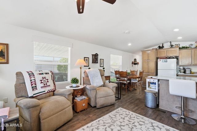 8421 E MAIN Street, Mesa, AZ 85207