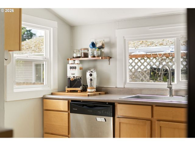 6318 Se 88TH Ave, Portland, OR 97266