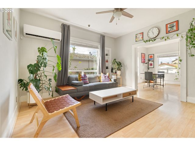 6318 Se 88TH Ave, Portland, OR 97266