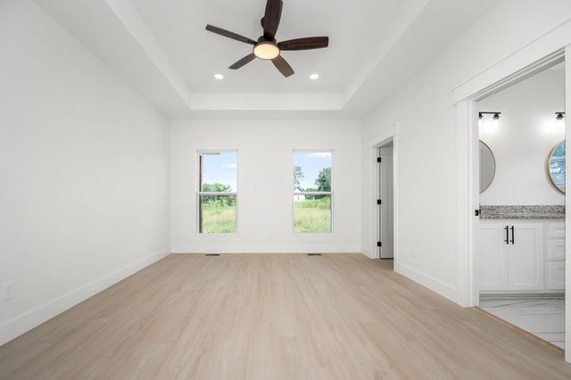 134 Lightfoot Ln, Estill Springs, TN 37330