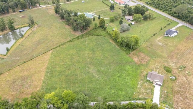 134 Lightfoot Ln, Estill Springs, TN 37330