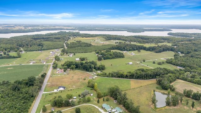 134 Lightfoot Ln, Estill Springs, TN 37330