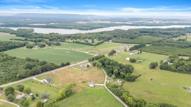 134 Lightfoot Ln, Estill Springs, TN 37330