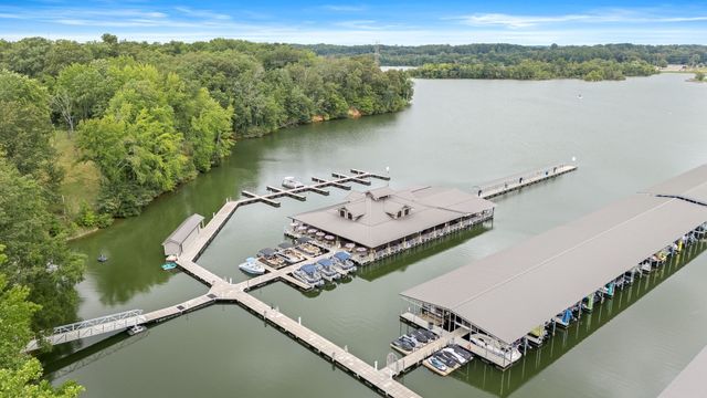 134 Lightfoot Ln, Estill Springs, TN 37330