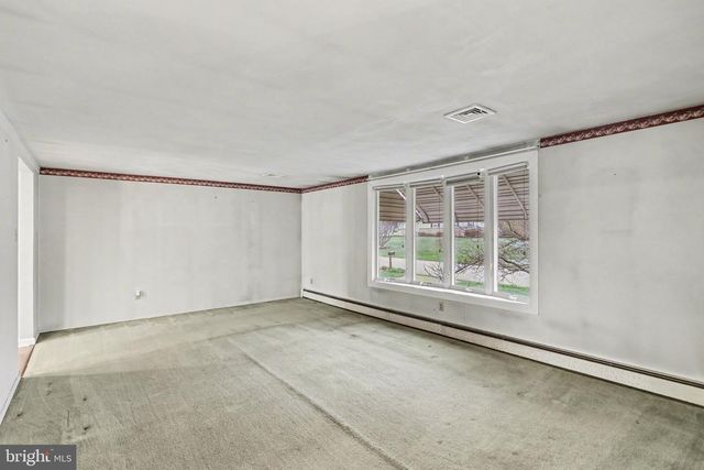 113 FOREST HILLS RD, Red Lion, PA 17356