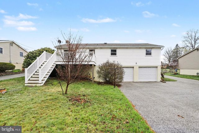 113 FOREST HILLS RD, Red Lion, PA 17356
