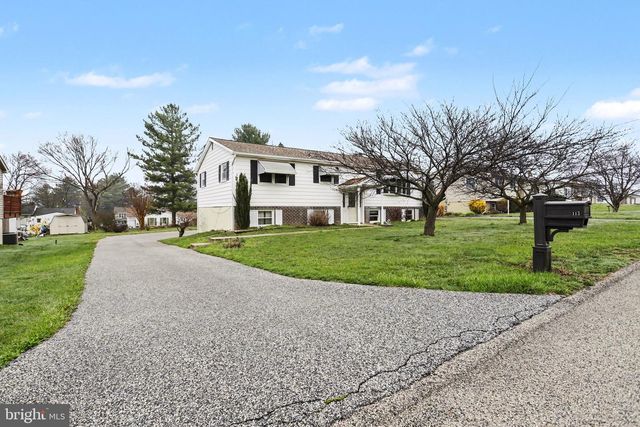 113 FOREST HILLS RD, Red Lion, PA 17356