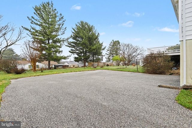 113 FOREST HILLS RD, Red Lion, PA 17356