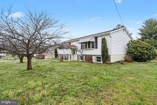 113 FOREST HILLS RD, Red Lion, PA 17356