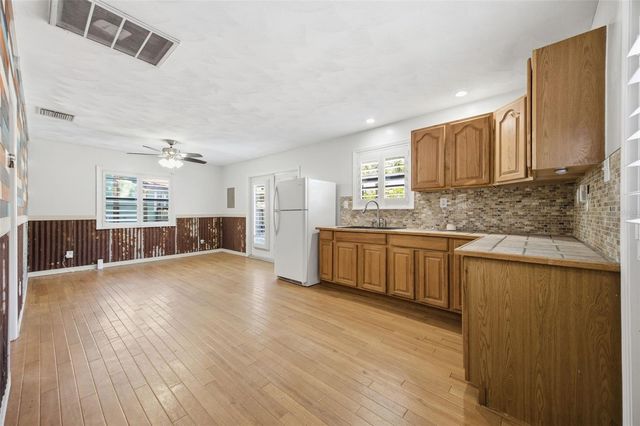 3752 OLD KEYSTONE ROAD, Tarpon Springs, FL 34688