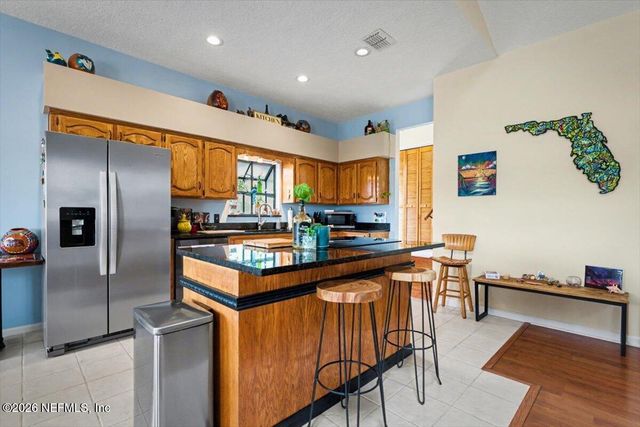 11816 LEONARDO Lane W, Jacksonville, FL 32218