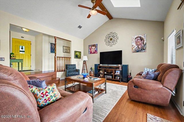 11816 LEONARDO Lane W, Jacksonville, FL 32218