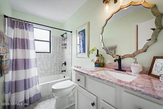 11816 LEONARDO Lane W, Jacksonville, FL 32218