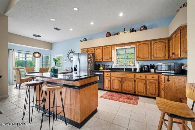 11816 LEONARDO Lane W, Jacksonville, FL 32218