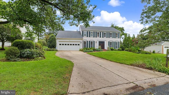 9117 WILLOW POND LN, Potomac, MD 20854