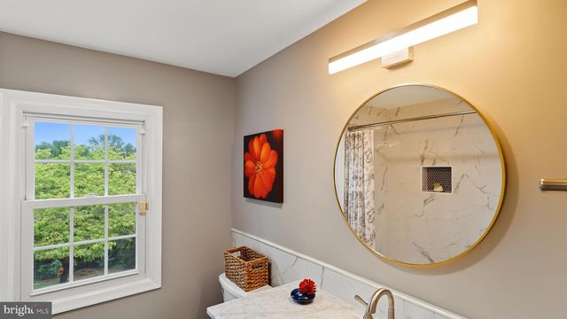 9117 WILLOW POND LN, Potomac, MD 20854