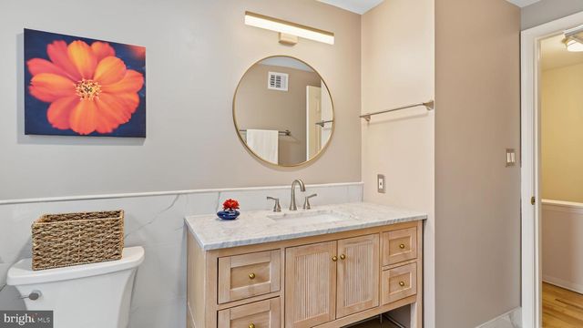 9117 WILLOW POND LN, Potomac, MD 20854