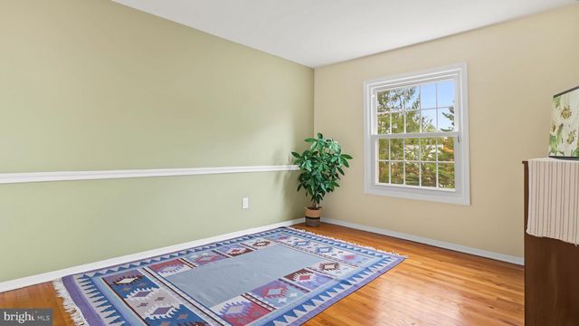 9117 WILLOW POND LN, Potomac, MD 20854