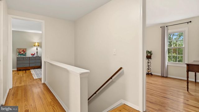 9117 WILLOW POND LN, Potomac, MD 20854