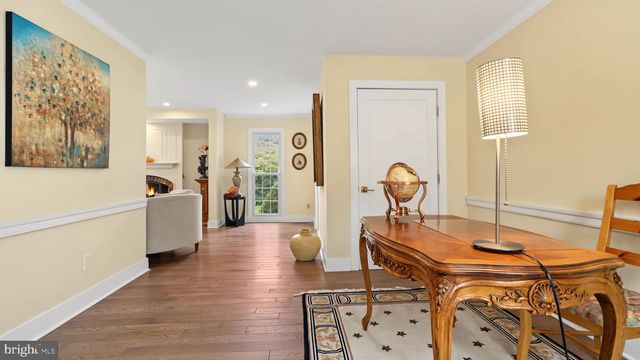 9117 WILLOW POND LN, Potomac, MD 20854