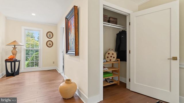 9117 WILLOW POND LN, Potomac, MD 20854