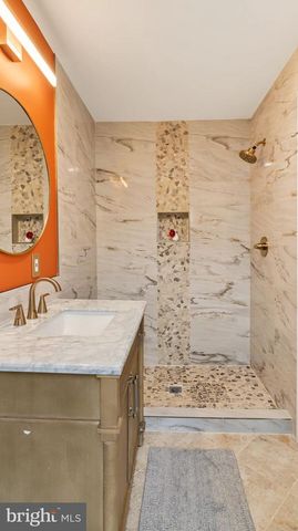 9117 WILLOW POND LN, Potomac, MD 20854