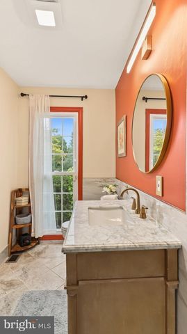 9117 WILLOW POND LN, Potomac, MD 20854