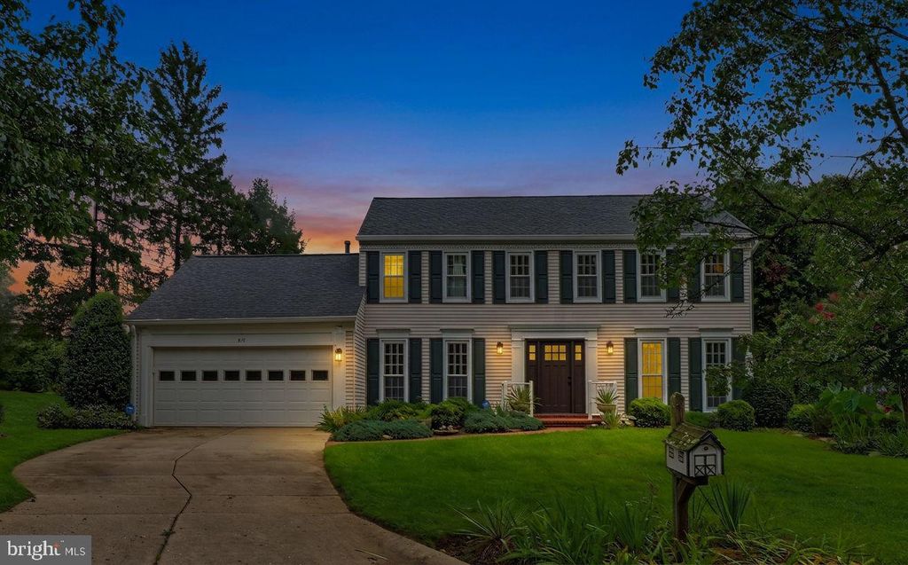 9117 WILLOW POND LN, Potomac, MD 20854