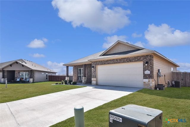 1040 Lakeway Crossing Drive, Temple, TX 76502