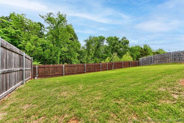 513 NW 183rd Street, Edmond, OK 73012