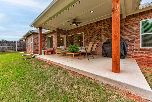 513 NW 183rd Street, Edmond, OK 73012