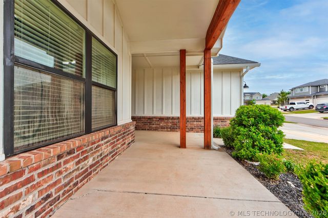 513 NW 183rd Street, Edmond, OK 73012