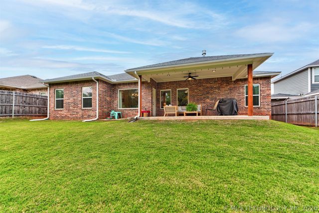 513 NW 183rd Street, Edmond, OK 73012