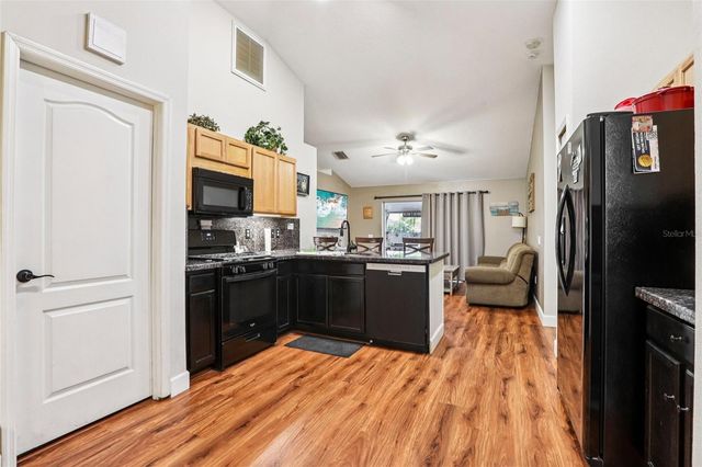 719 SOMERSTONE DRIVE, Valrico, FL 33594