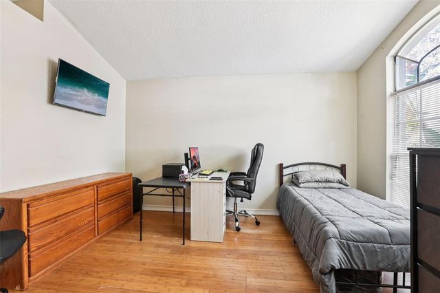 719 SOMERSTONE DRIVE, Valrico, FL 33594