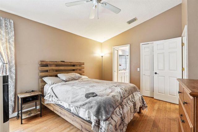 719 SOMERSTONE DRIVE, Valrico, FL 33594