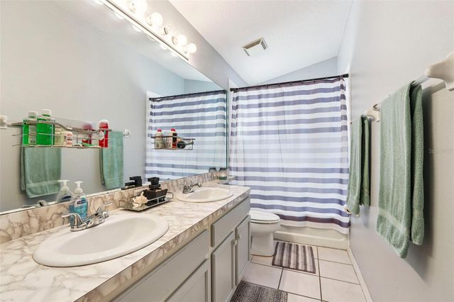 719 SOMERSTONE DRIVE, Valrico, FL 33594