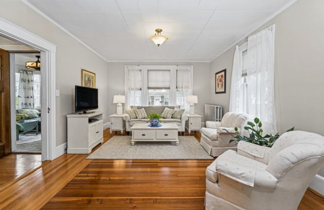 40 Quincy St, Methuen, MA 01844