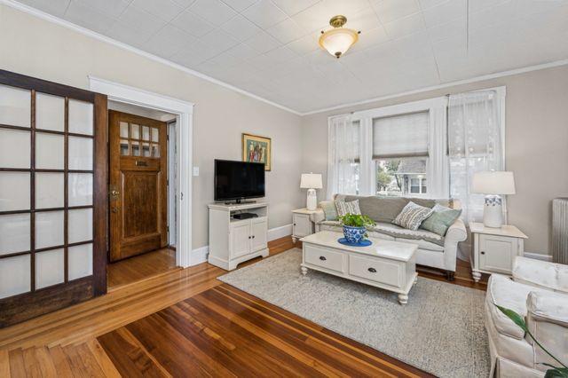 40 Quincy St, Methuen, MA 01844