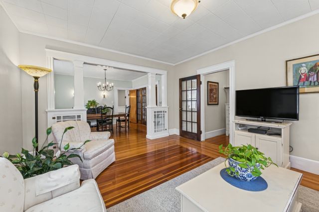 40 Quincy St, Methuen, MA 01844