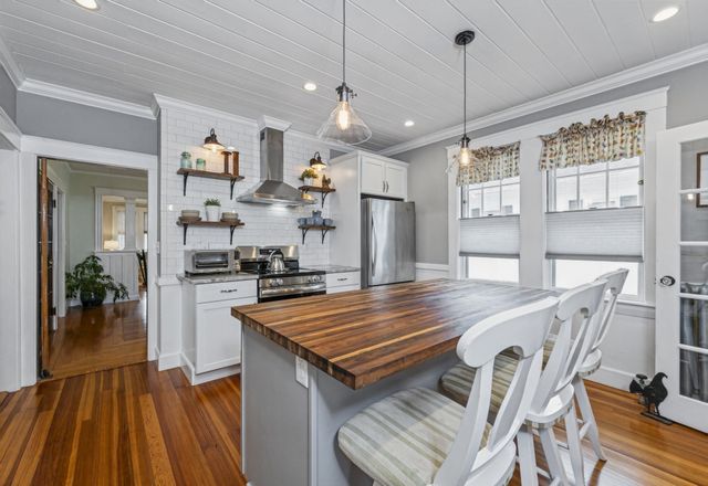 40 Quincy St, Methuen, MA 01844