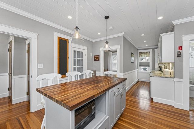 40 Quincy St, Methuen, MA 01844