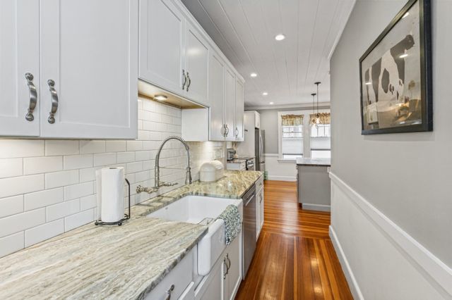 40 Quincy St, Methuen, MA 01844