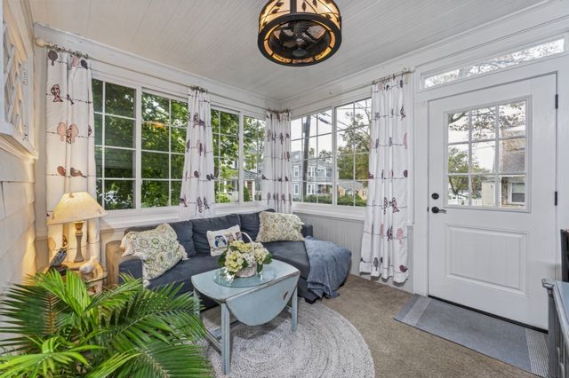 40 Quincy St, Methuen, MA 01844